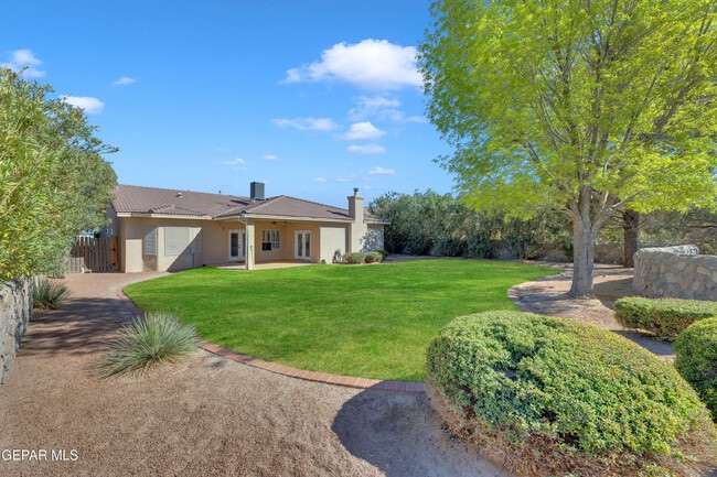 Building Photo - 232 Ave Mirador