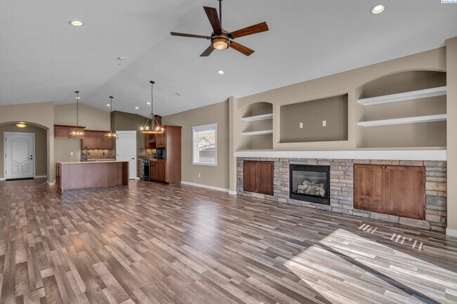 Building Photo - 3 Bed/2 Bath Richland House