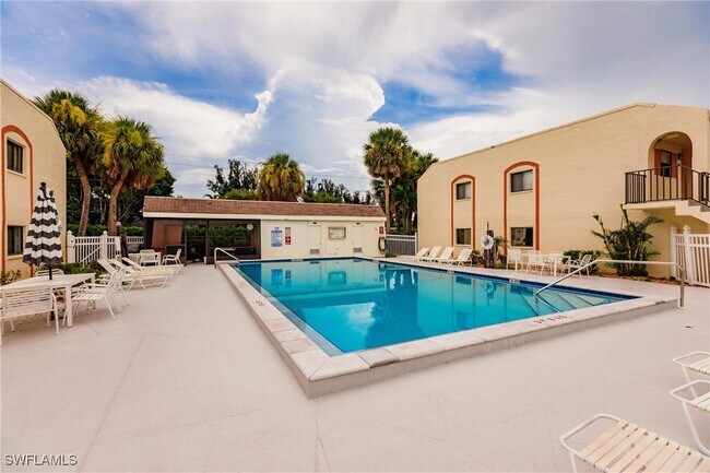Building Photo - 16361 Dublin Cir