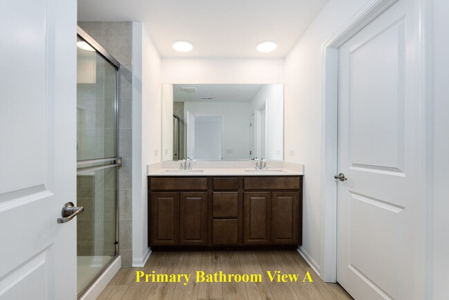 Building Photo - 1703 Neubauer Circle