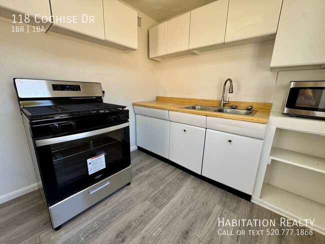 Building Photo - 118 Cochise Dr