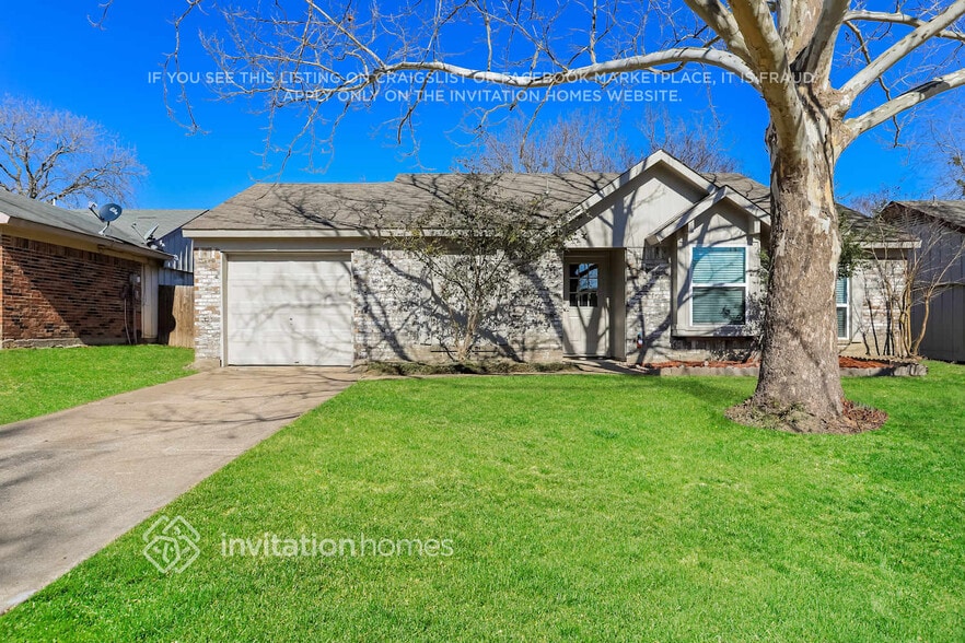 Primary Photo - 107 Oakridge Dr