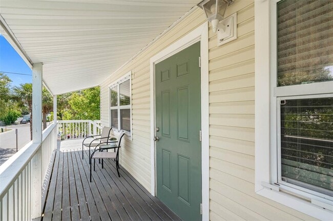 Building Photo - 115 15th Ave