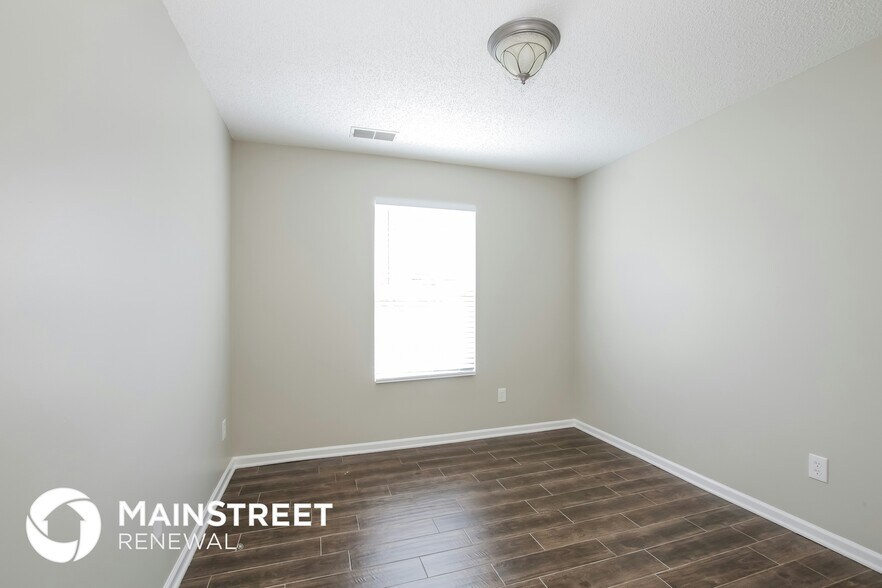 Building Photo - 4418 Golden View Dr
