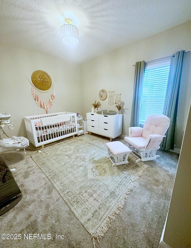 Building Photo - 72 Tarbert Ln