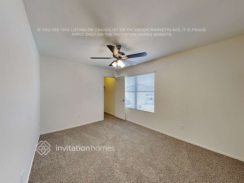 Building Photo - 651 E Banelli Pl