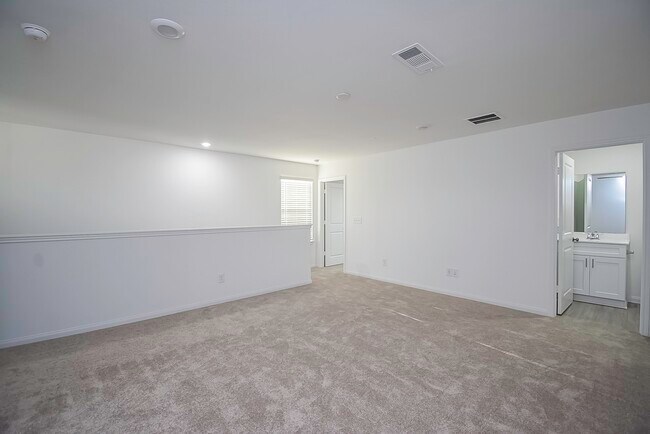 Building Photo - 23407 Honey Spade Rd