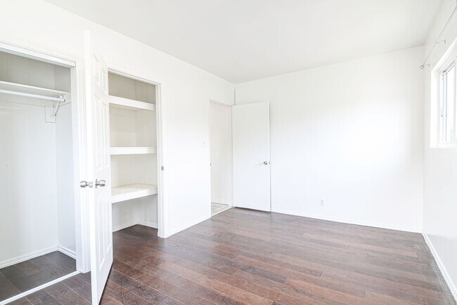 Building Photo - 248 E Norton St