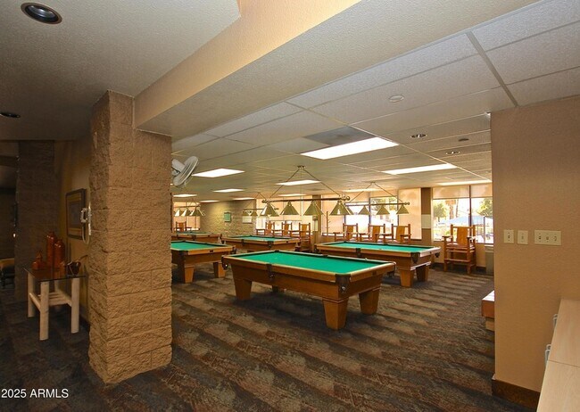 Building Photo - 6973 S Oakmont Dr