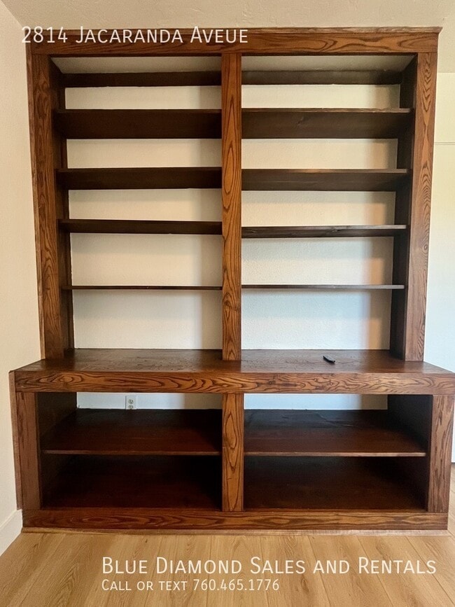 Building Photo - 2814 Jacaranda Ave