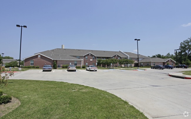 Primary Photo - Eastpointe Station