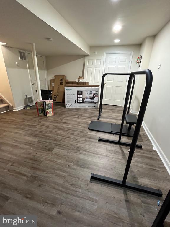 Building Photo - 7 Shelley Cir