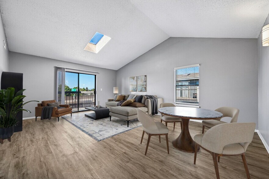 Building Photo - Parkside Apartments