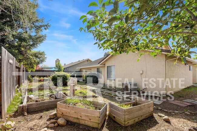 Building Photo - 9071 Brevard Dr