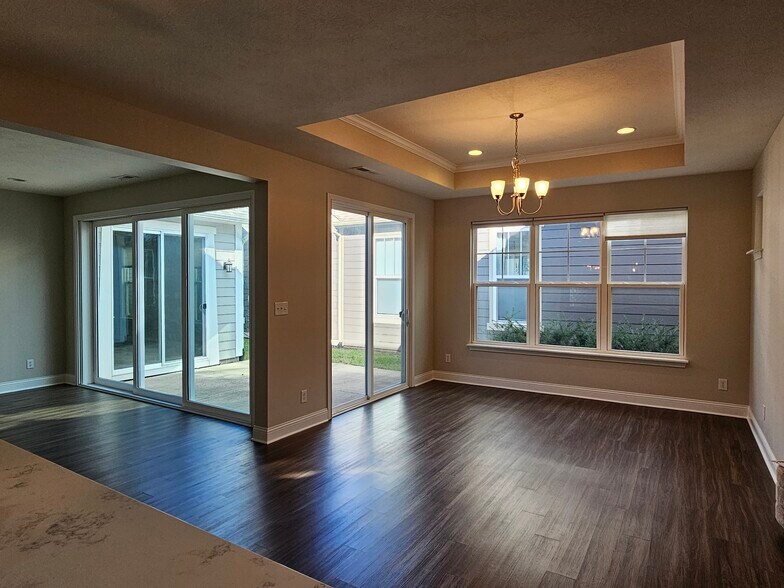 Building Photo - 7212 Cherry Creek Blvd