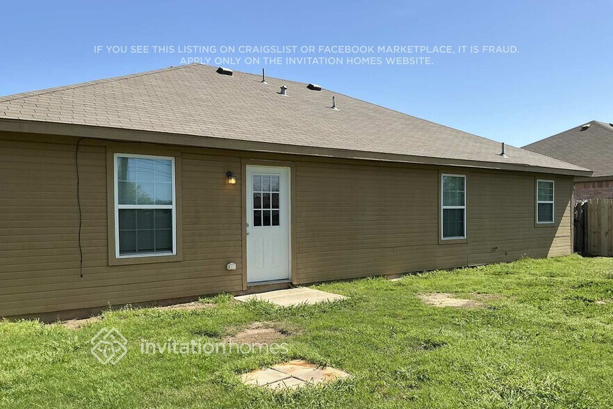 Building Photo - 15614 Gatsby Ln