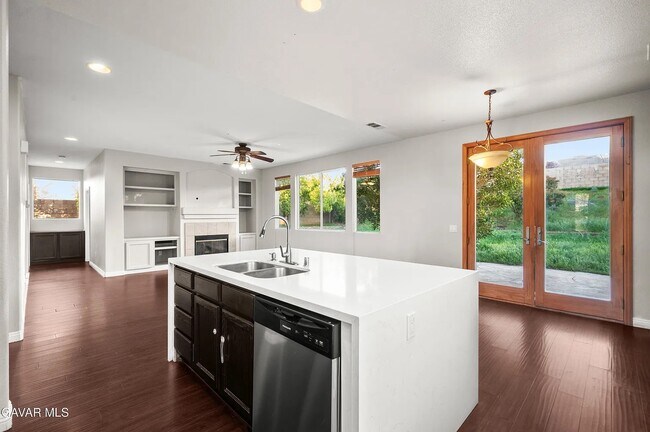 Building Photo - 4028 Portola Dr