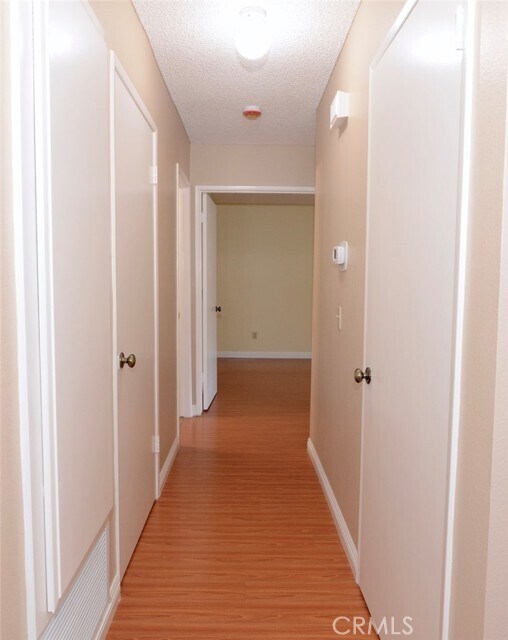 Building Photo - 2470 Coventry Cir