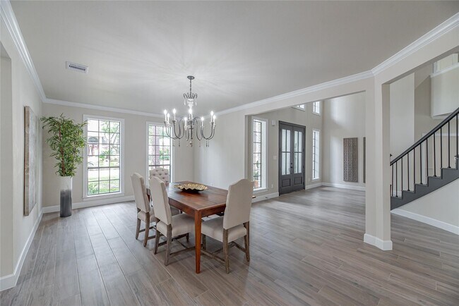 Building Photo - 3123 Baywood Park Dr