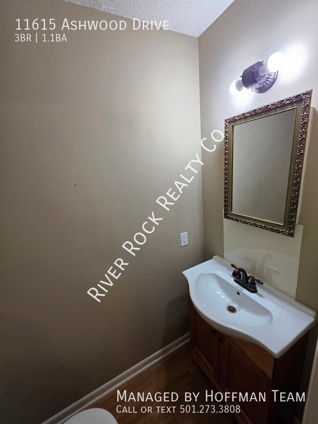 Building Photo - 11615 Ashwood Dr