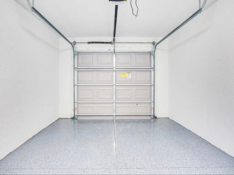 Building Photo - 2509 34th St W