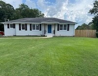 Building Photo - 635 Birchwood Ln SW