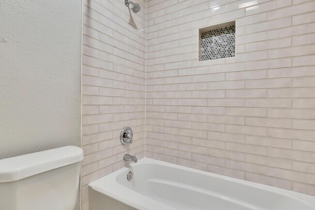 Building Photo - 2203 E Stassney Ln