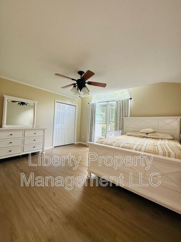 Building Photo - 651 Chelsea Dr