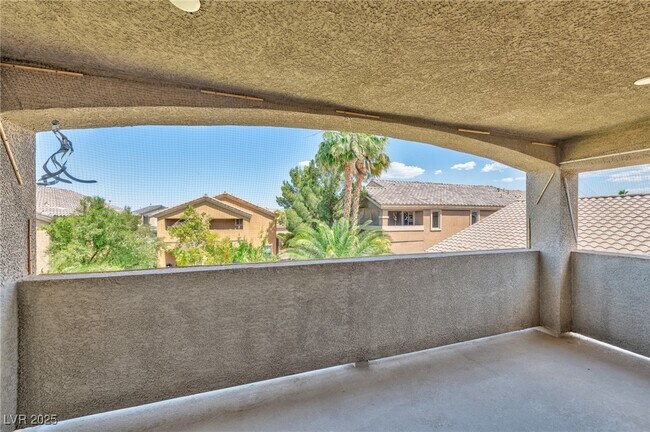 Building Photo - 398 Blue Tee Ct