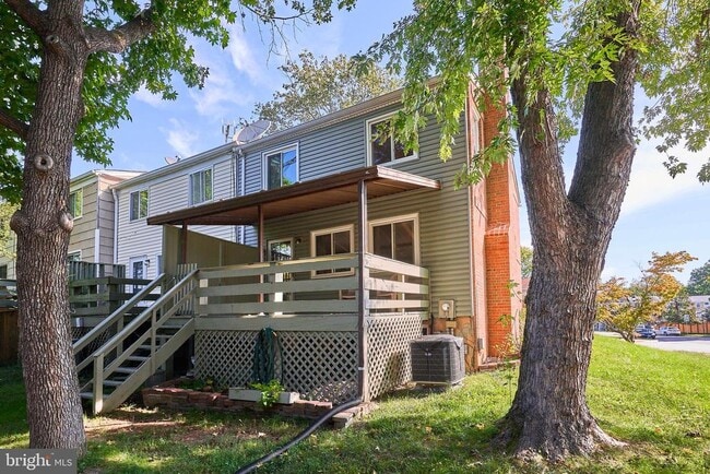 Building Photo - 8076 St Annes Ct