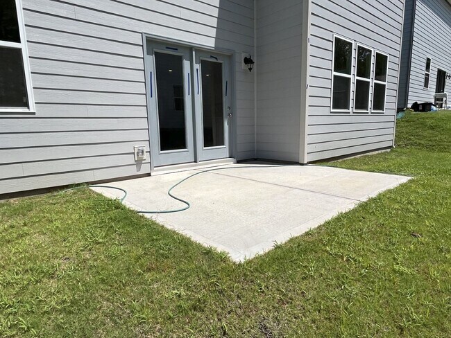 Building Photo - 10009 Mnr Vis Trl