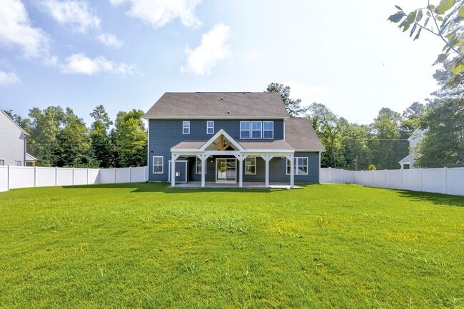 Building Photo - Luxurious 4-bed