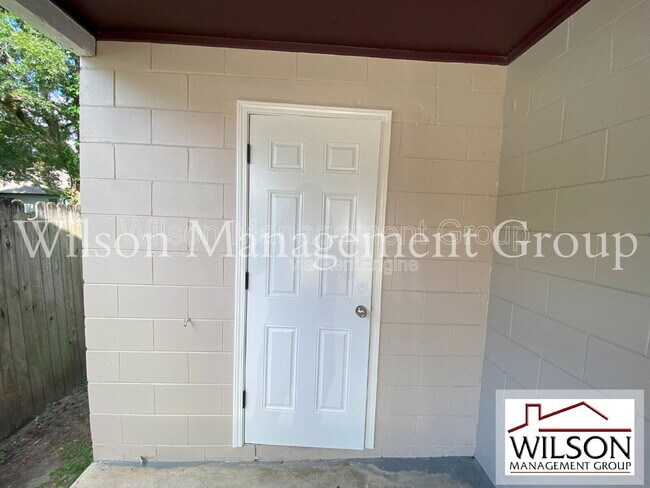 Building Photo - 5511 Lehigh Ave