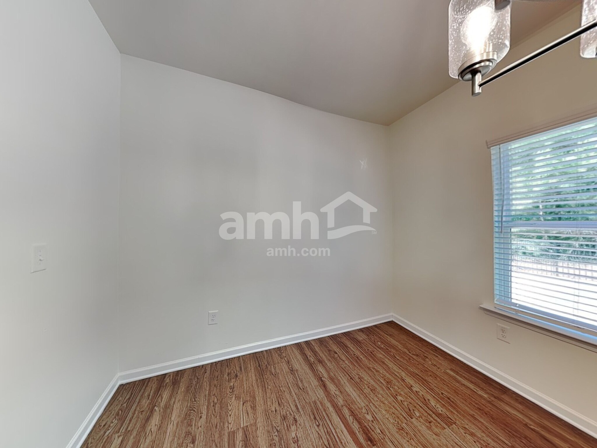 Building Photo - 701 Woodall Rd