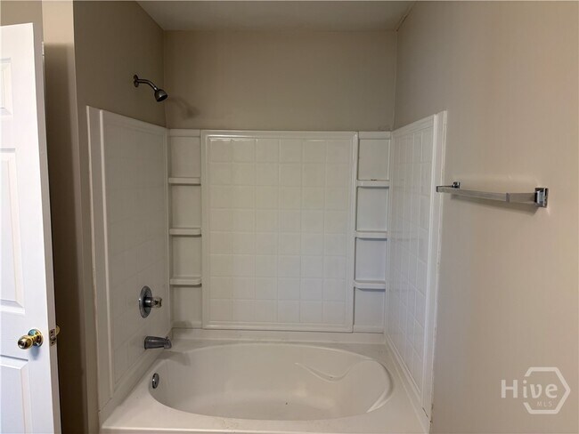 Building Photo - 119 Fairgreen St