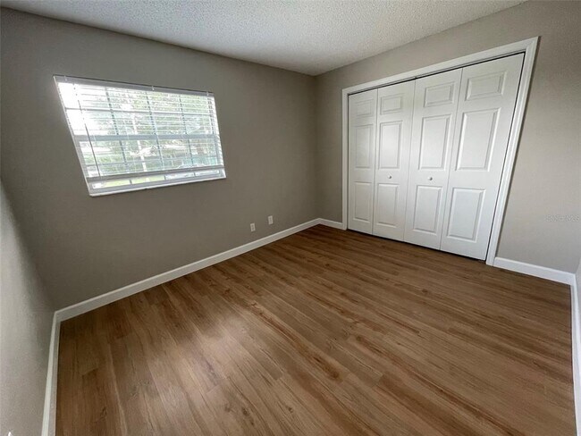 Building Photo - 511 Duchess Ct