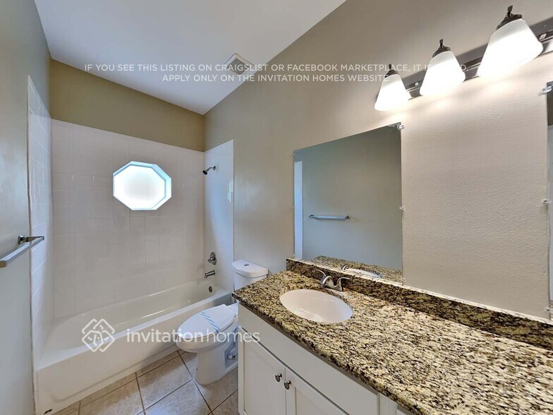 Building Photo - 305 Englenook Dr