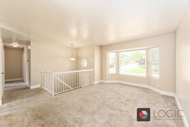 Building Photo - 835 W 2400 N St