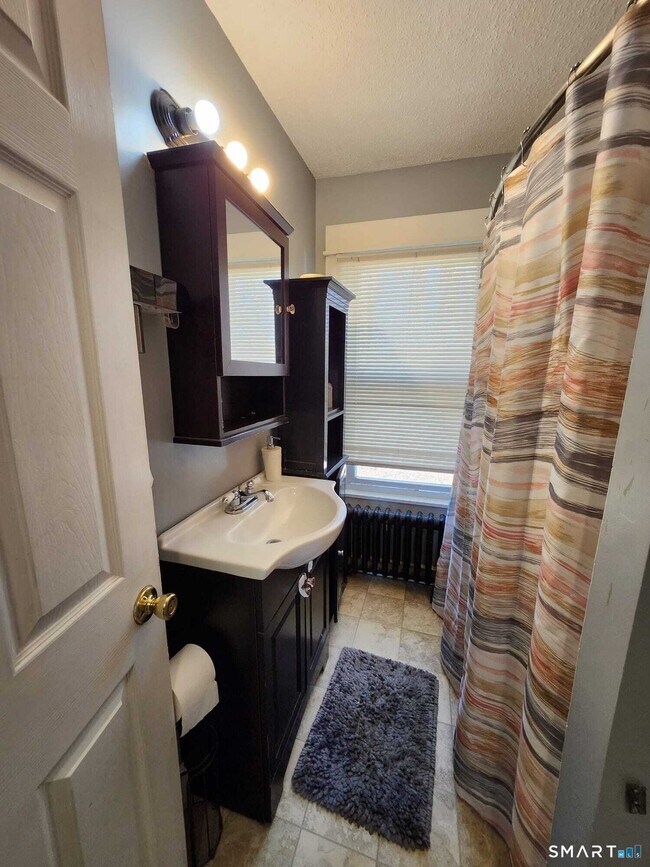 Building Photo - 14 Union St