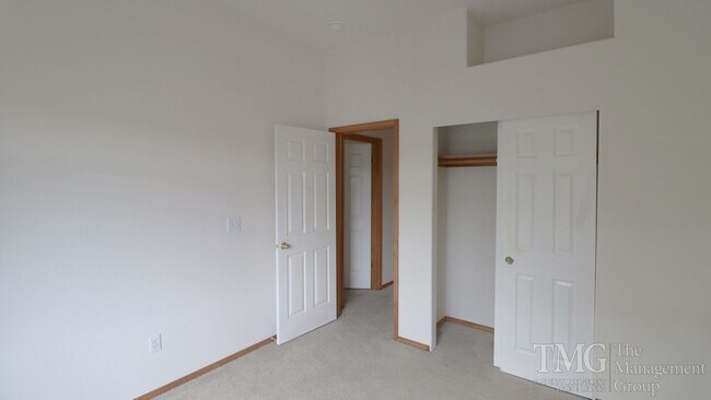 Building Photo - Beautiful 4-Bedroom Home with Custom Finishes & Thoughtful Layout
