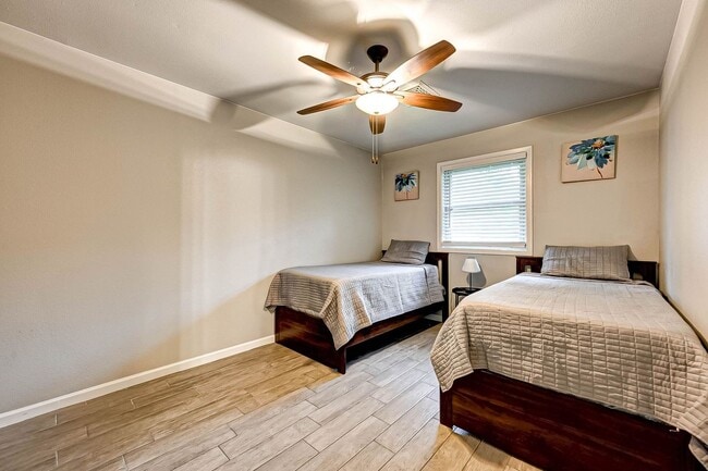 Building Photo - 6119 Reamer St