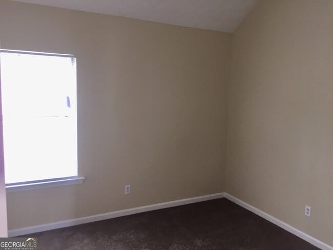 Building Photo - 121 Meadow Creek Ct