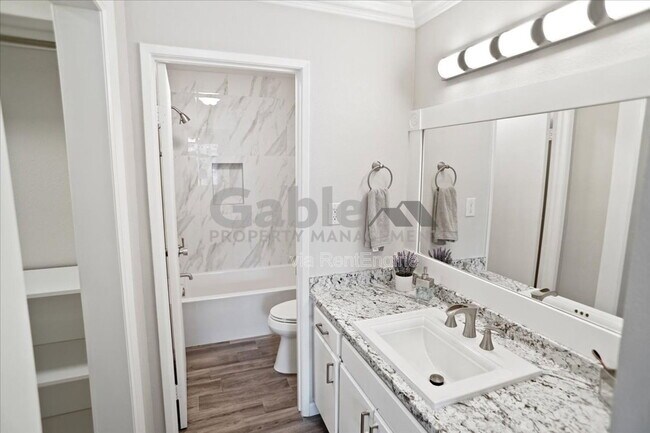 Building Photo - 27663 Ironstone Dr