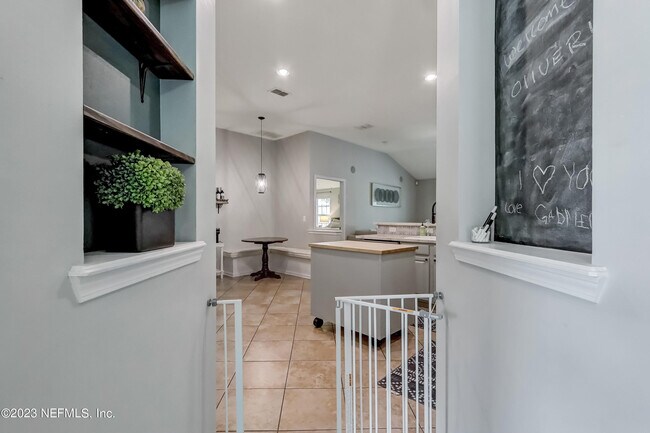 Building Photo - 12004 W Liberty Lake Dr