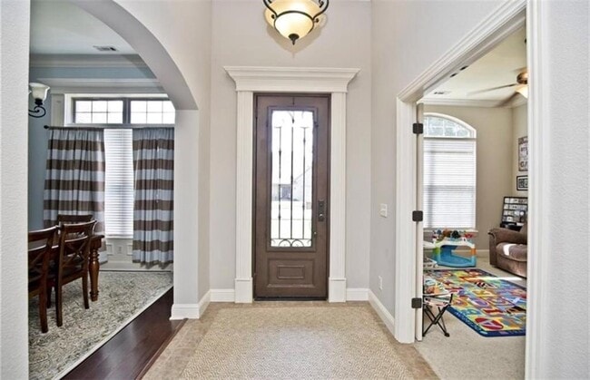 Building Photo - 4504 W Putting Green Dr