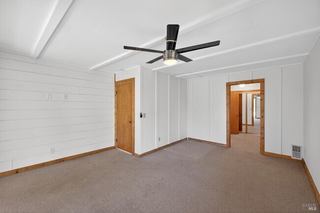 Building Photo - 2299 Sobre Vista Rd