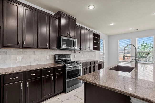 Building Photo - 10126 N Whimbrel Cir