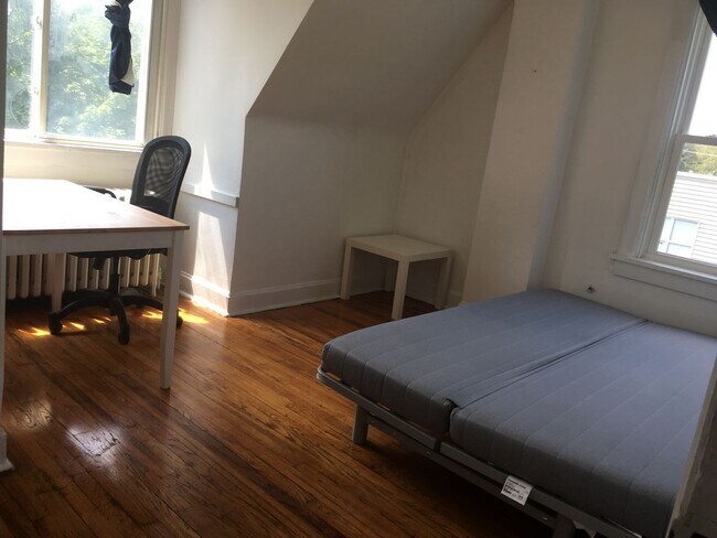 Building Photo - 5626 Wilkins Ave