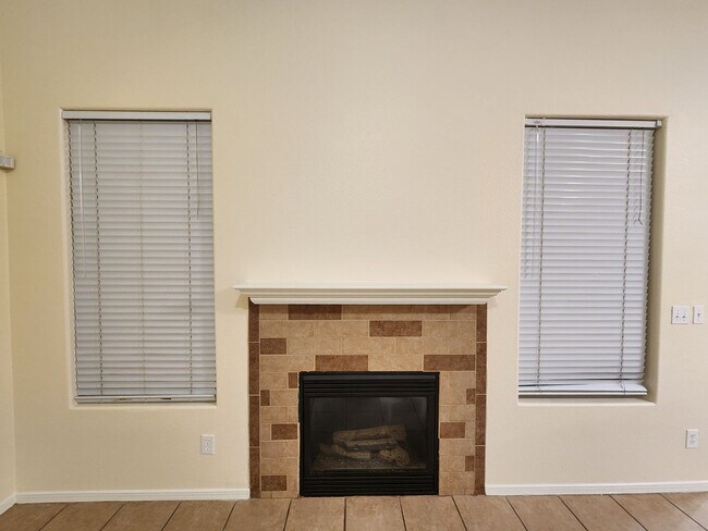 Building Photo - 1219 Gunsight Peak Dr