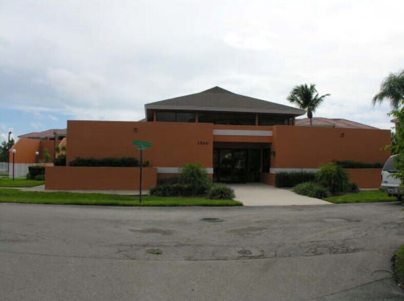 Building Photo - 1416 SW 50th St